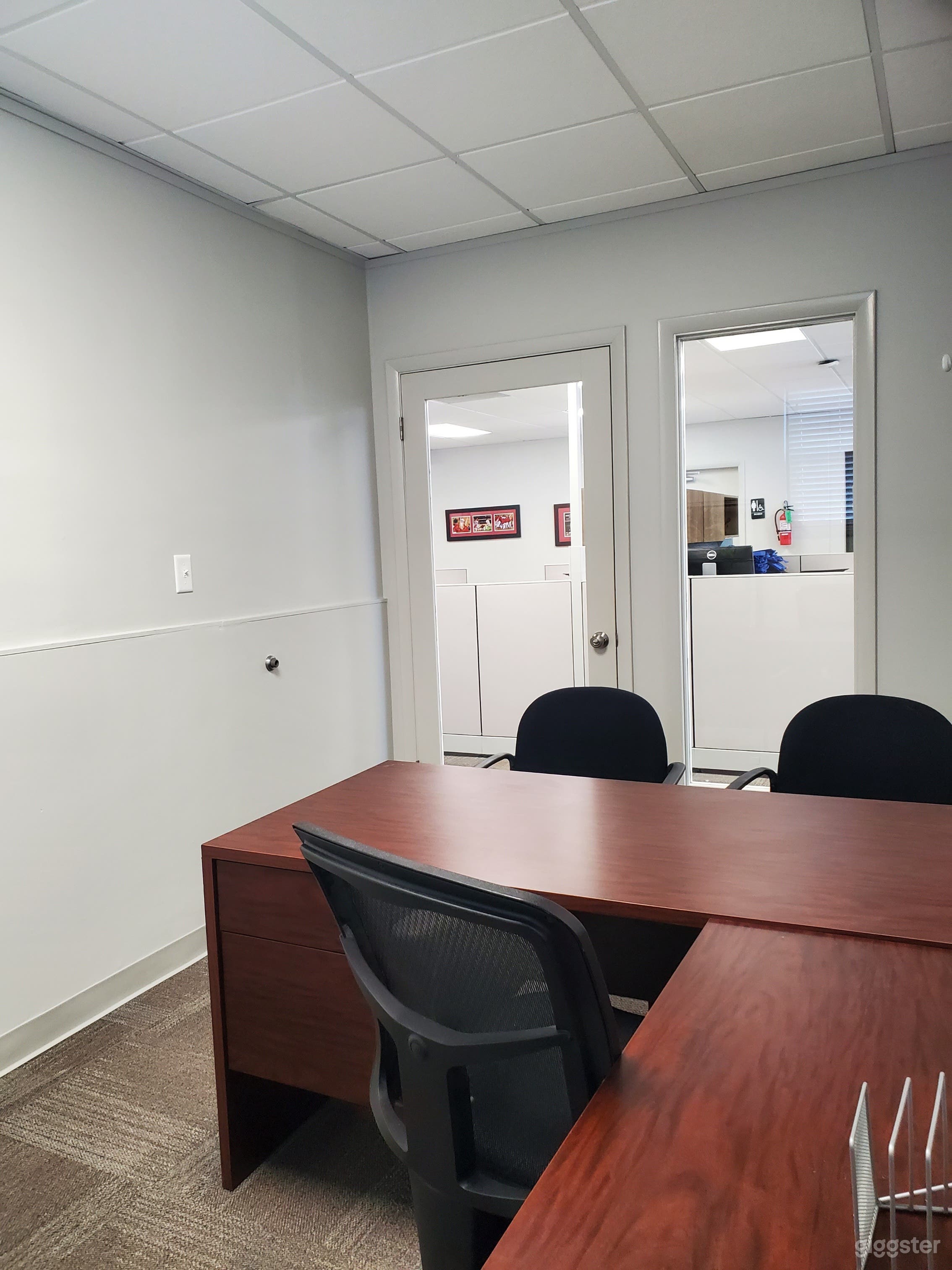 WorkRoom / Private Office- 116 Photo 3