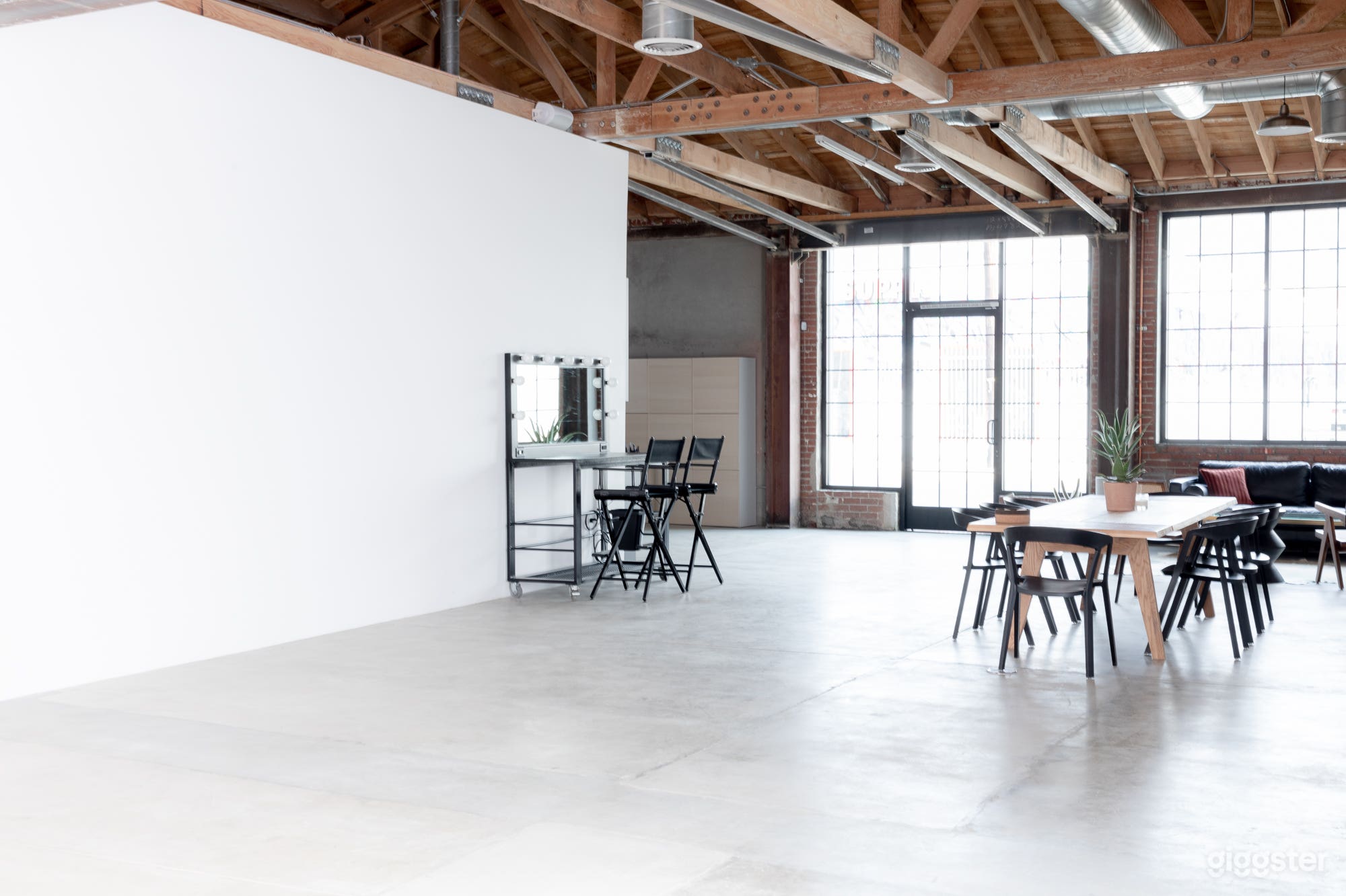 Arts District Photo Studio + Events  Photo 2