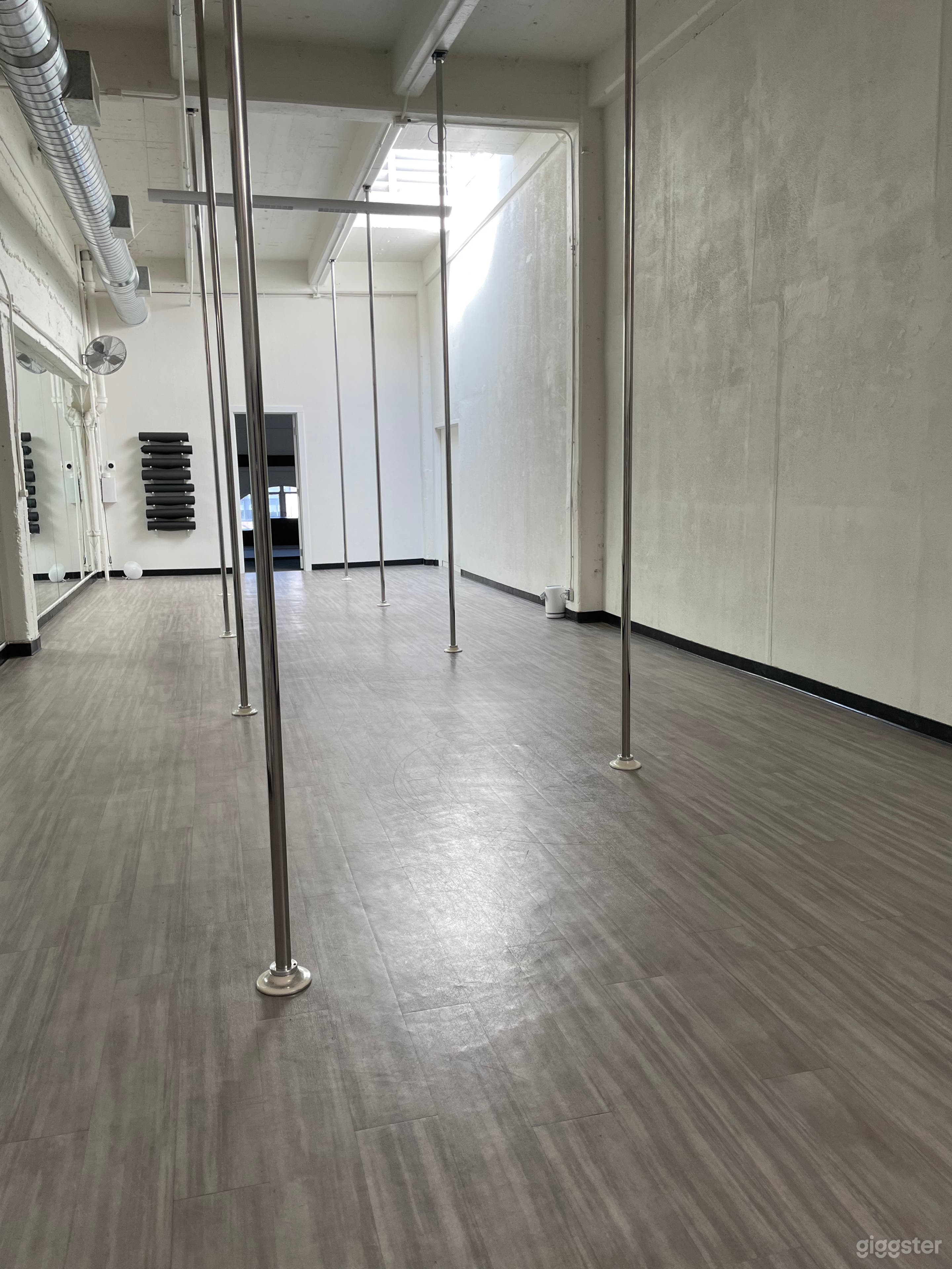 San Francisco Pole and Dance Photo 2