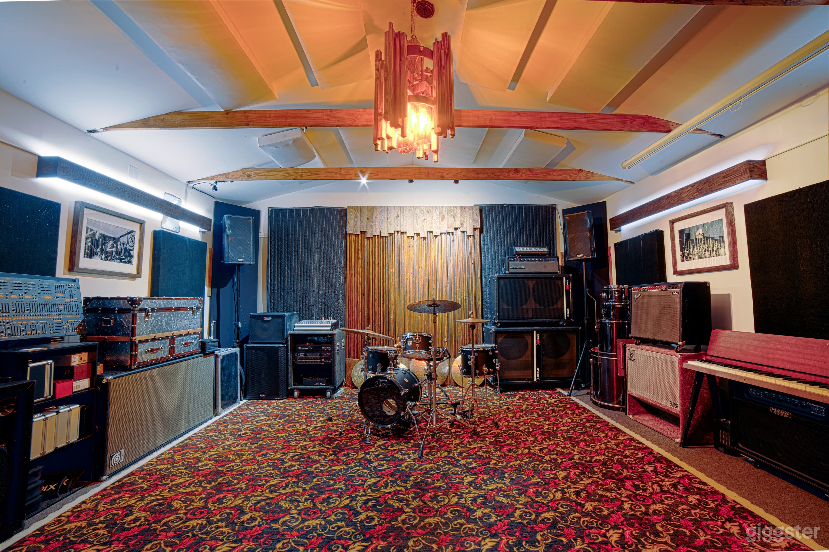 Live Room