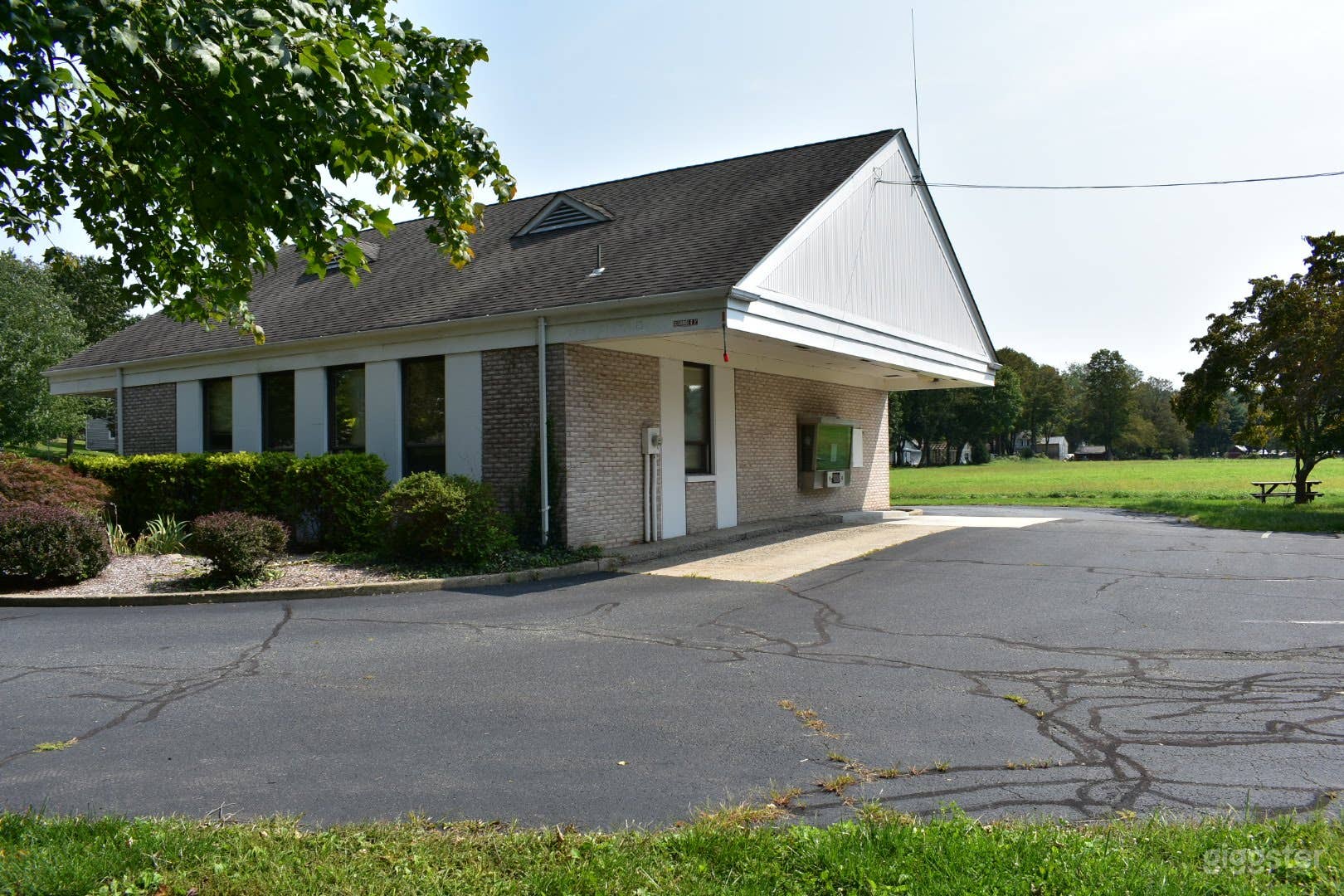 1960s/1970s Bank - Stand Alone with parking