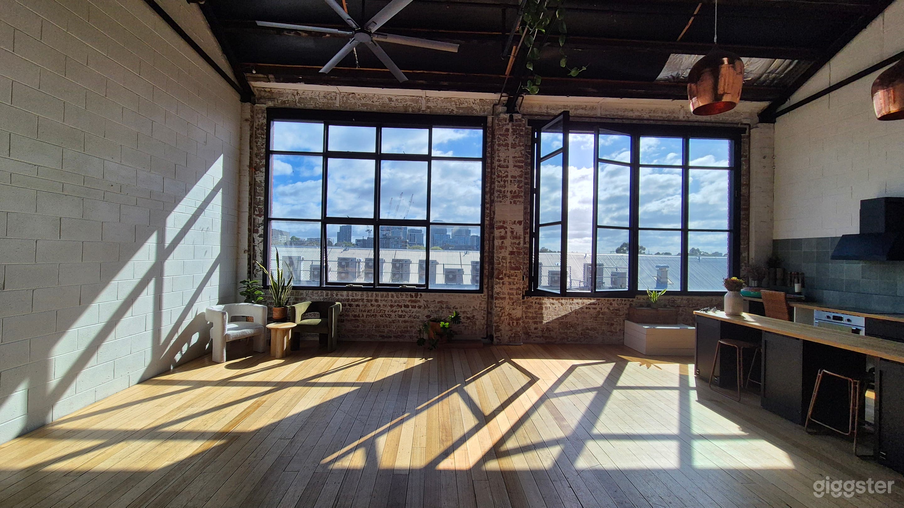 Creative Space NY loft-style. Photo 1