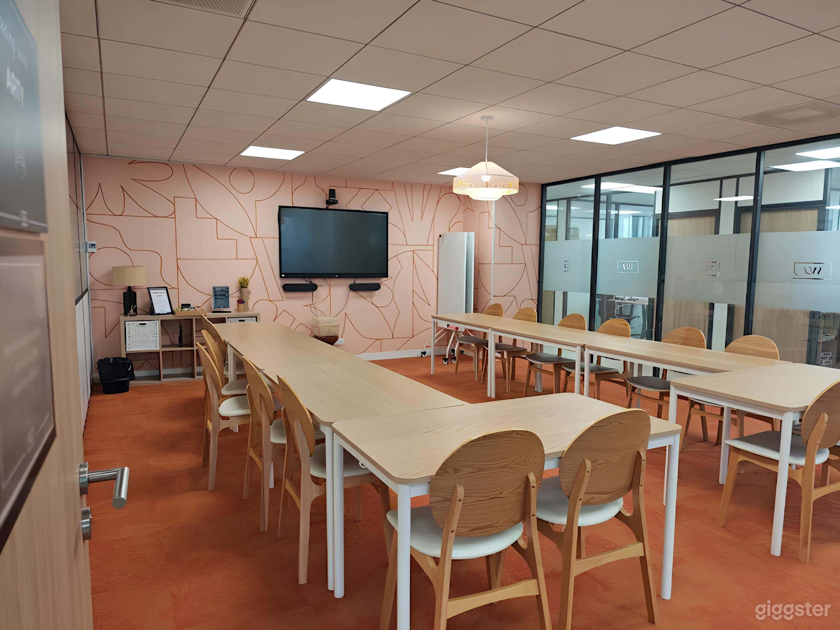 Photo de Salle de formation et de réunion pour 16 personnes 2