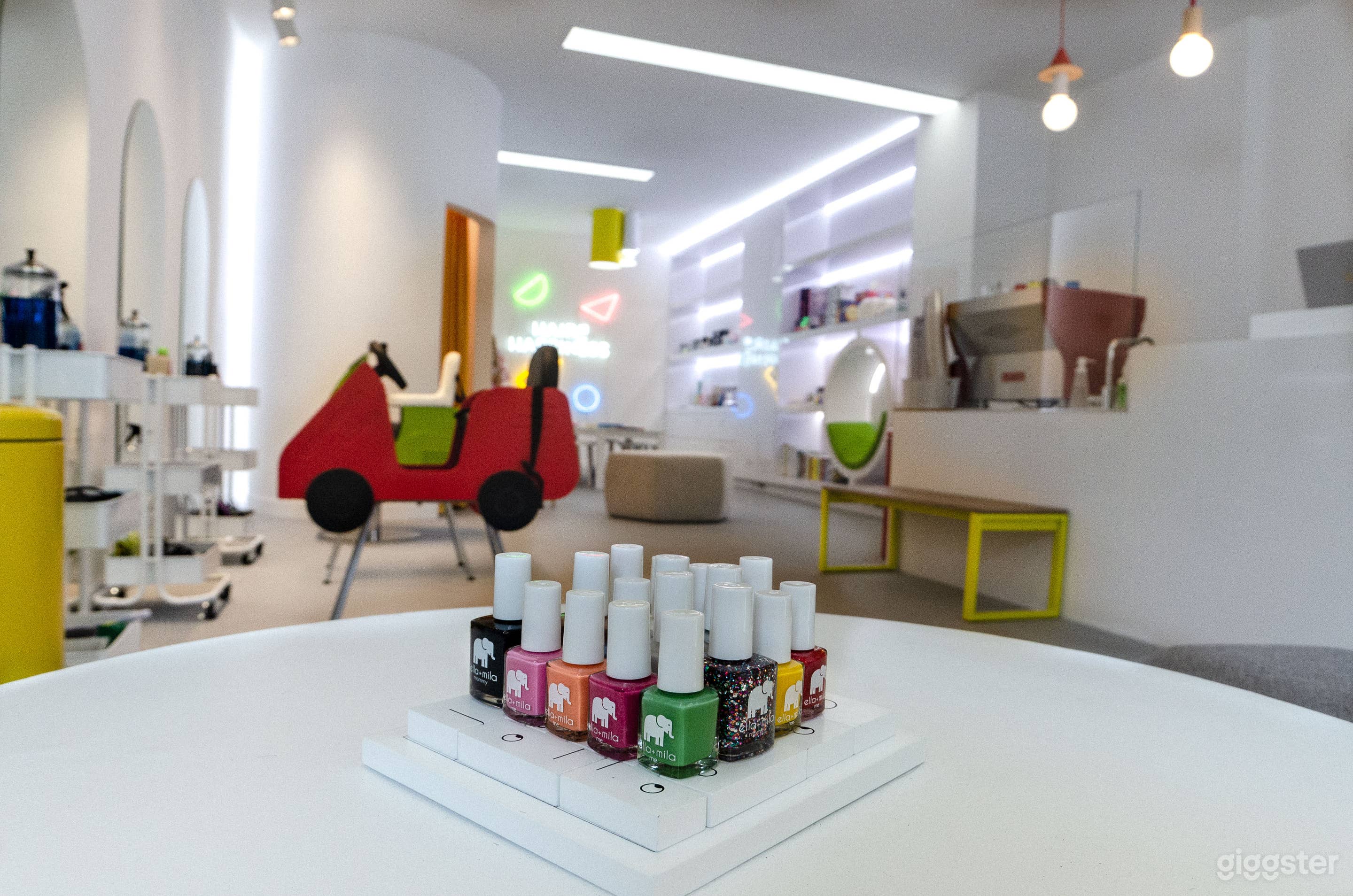 Unique Concept Salon &amp; Coffee Shop in Jersey City Photo 3