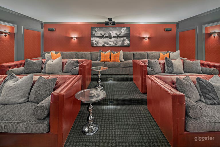  Salle de Théâtre Confortable à Danvers 