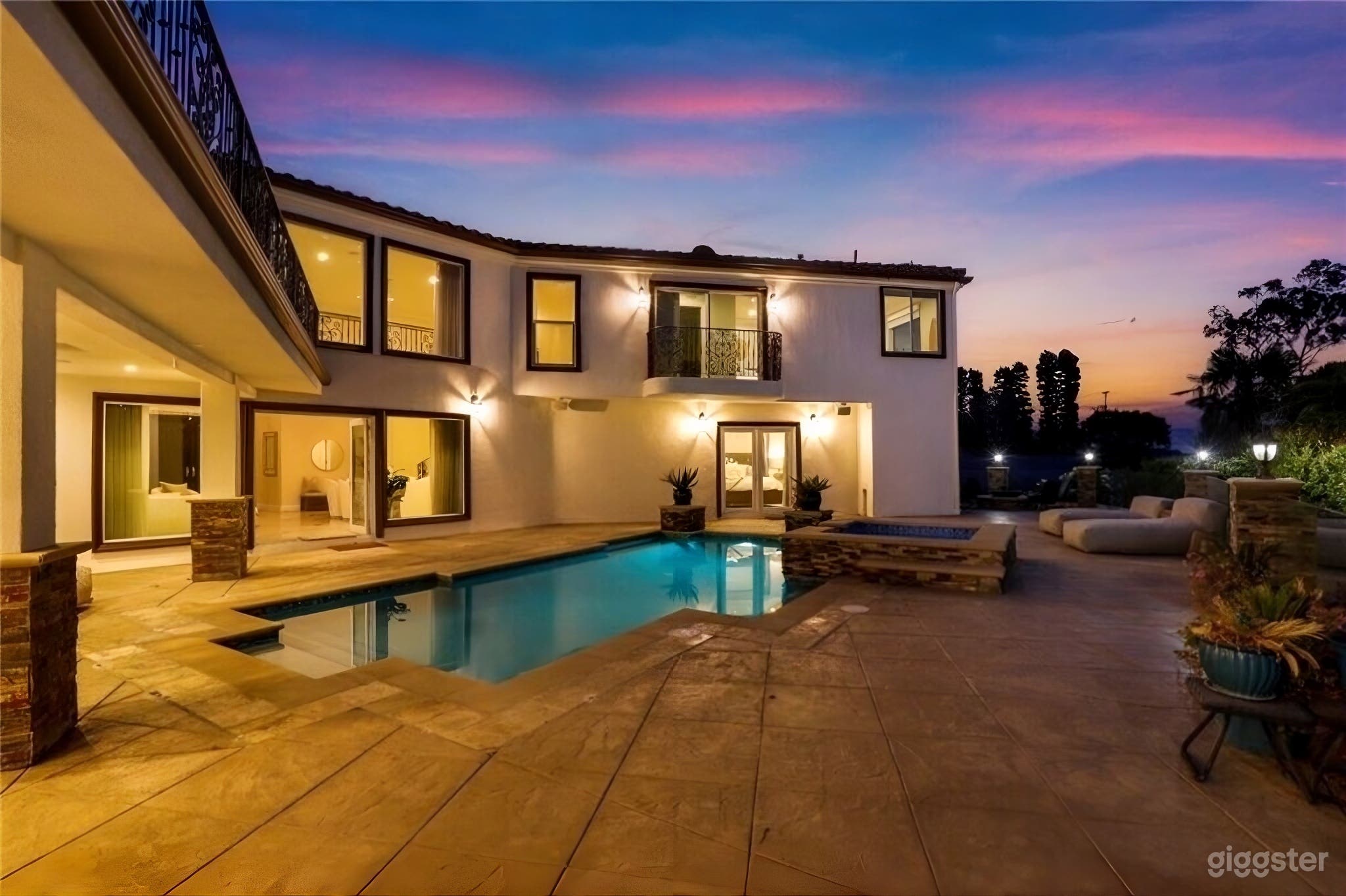 Modern Mansion with Grand Staircase, Pool and Valley Views Photo 3