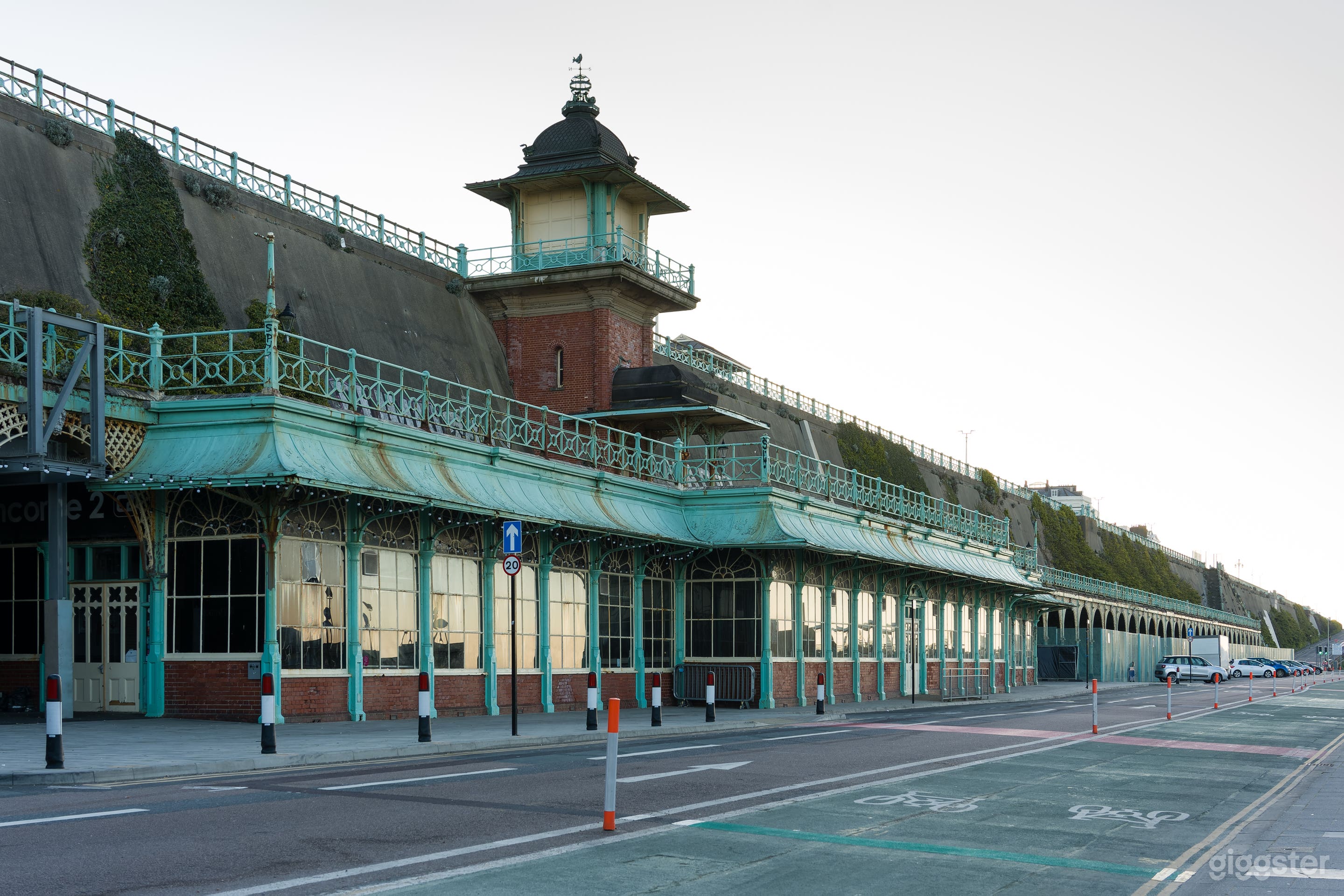 Iconic Brighton Seafront Event Space and Music Venue Photo 4