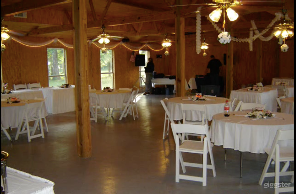 Wonderful Event Venue in Cleveland Photo 2