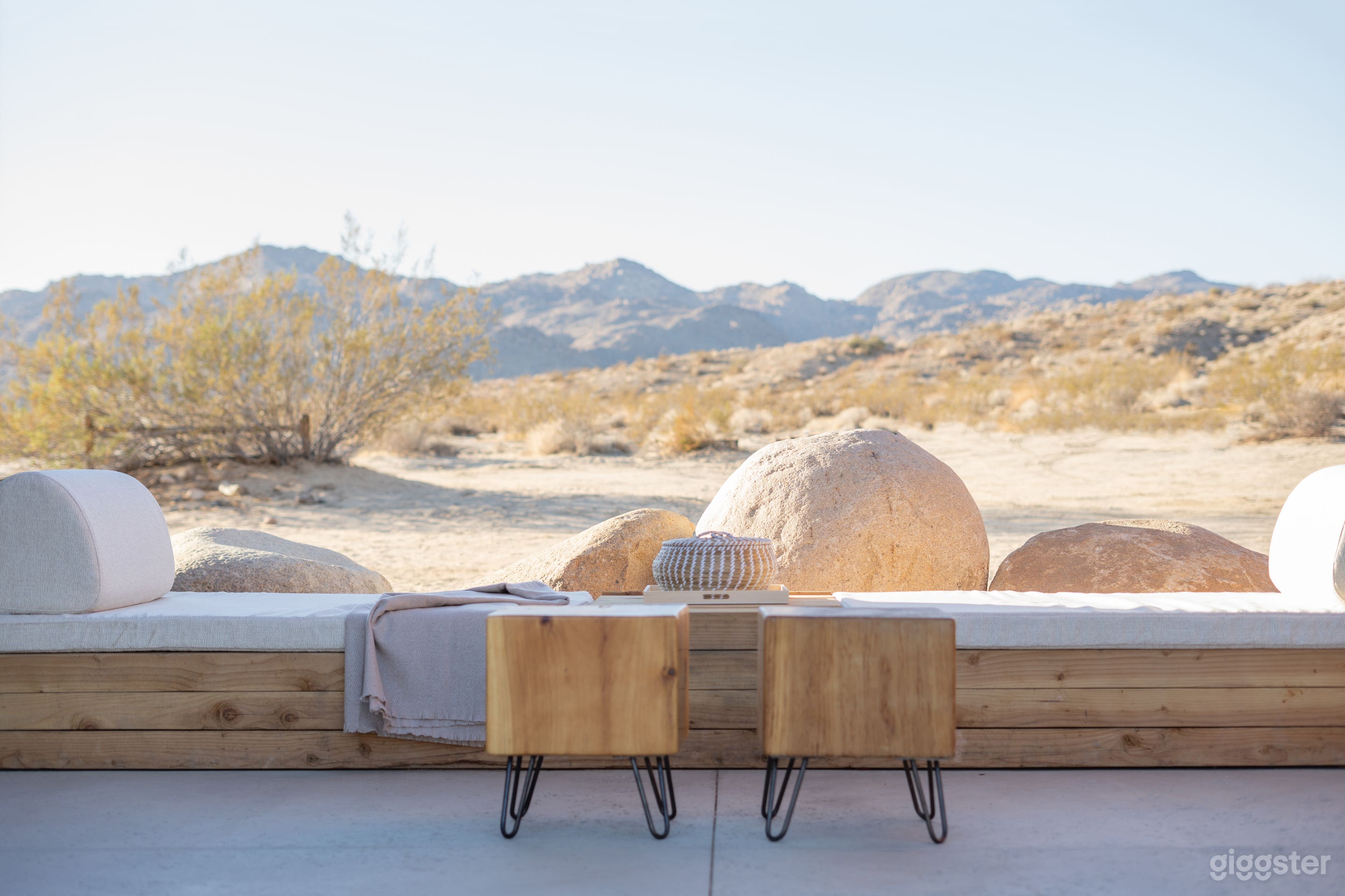 Architect's Off-Grid Cabin Photo 2