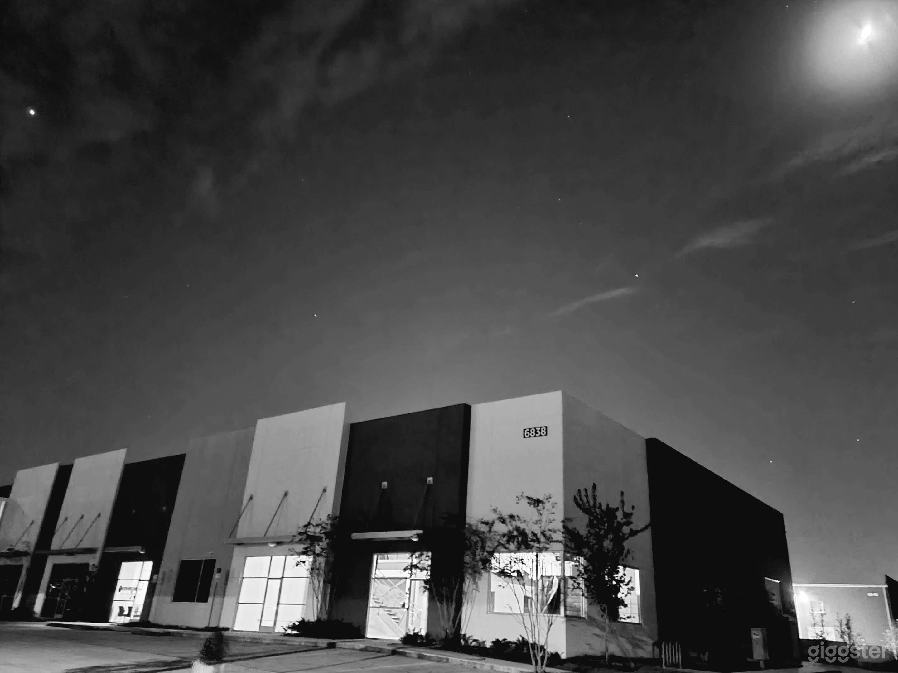 Modern Blank Canvas Orlando Event Venue Photo 2