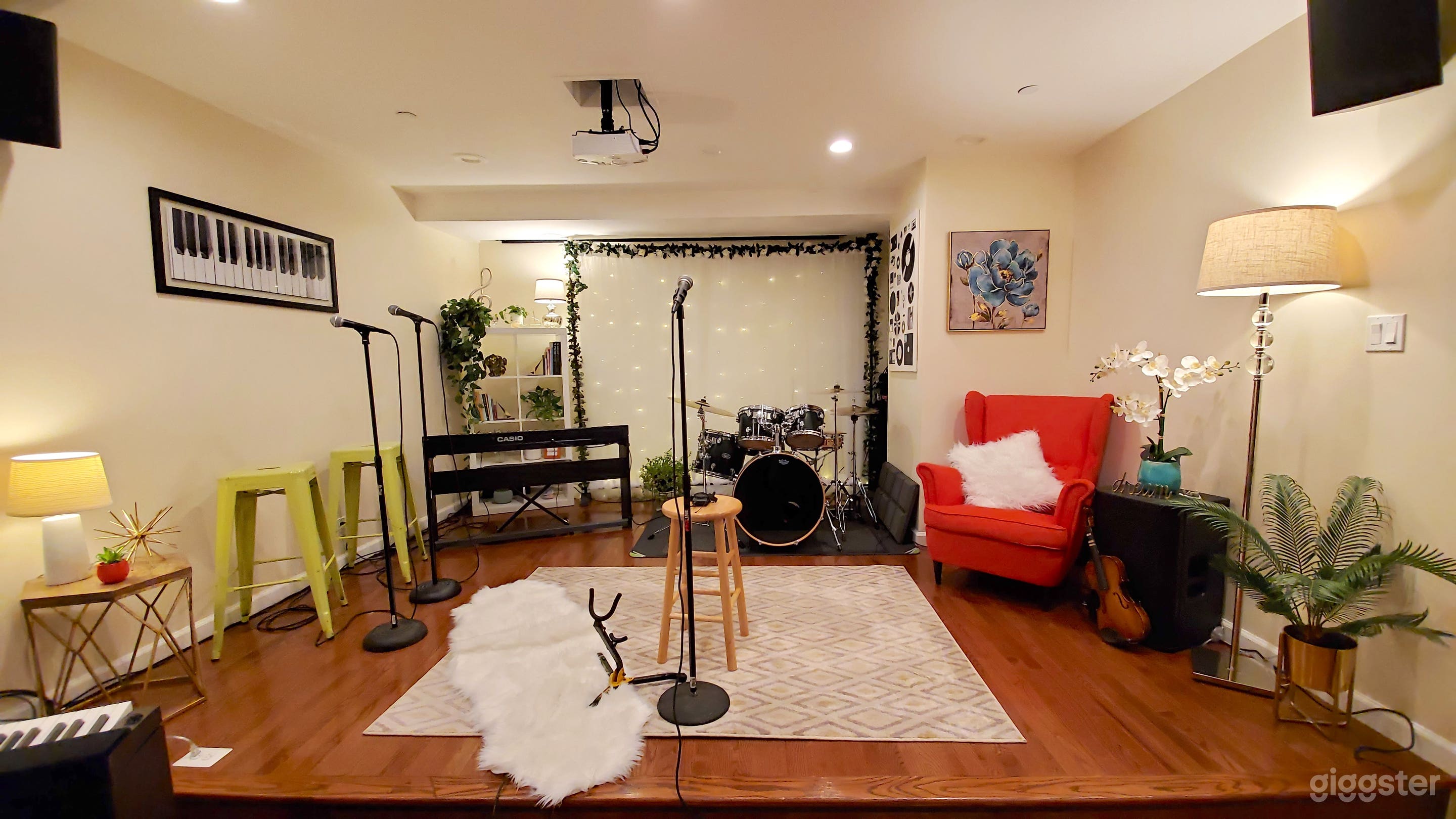 Roomy Performance Room with Stage (KS Hall) Photo 1