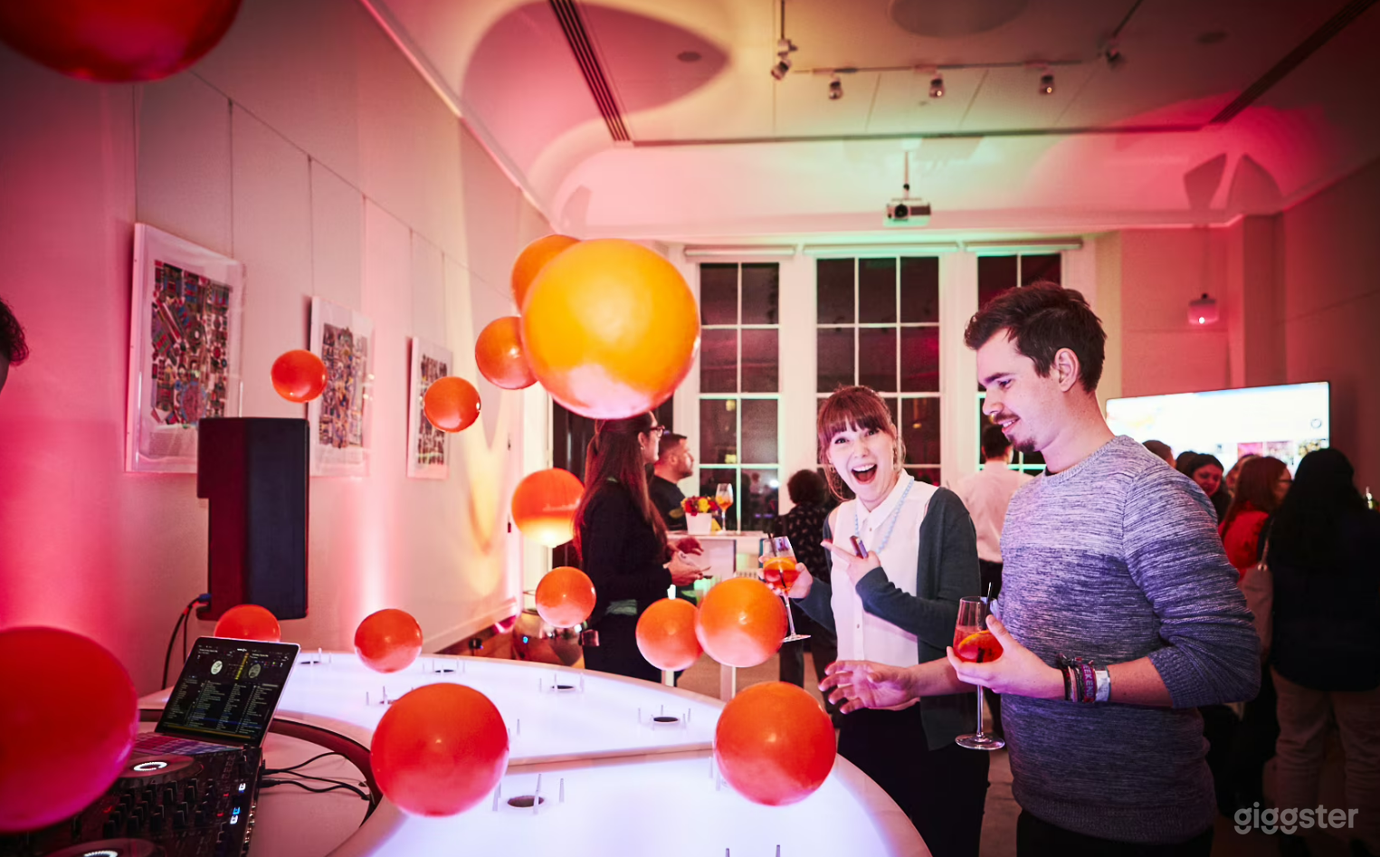 Rolls Royce Room Photo 3