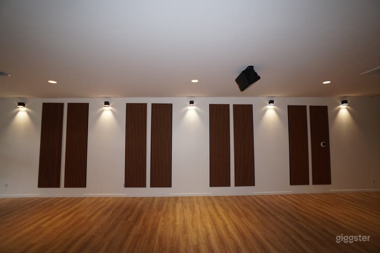  Modern & Versatile Venue in Central San Diego 