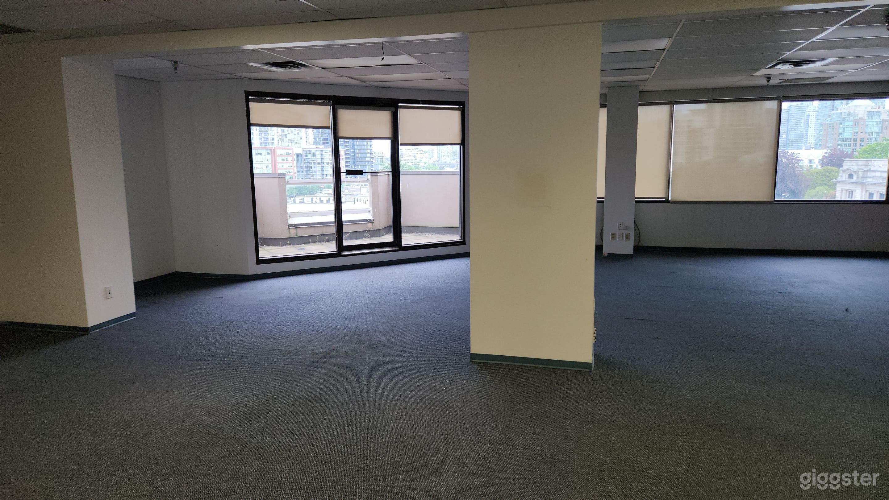 Unique studio spaces with large windows and great views Photo 3