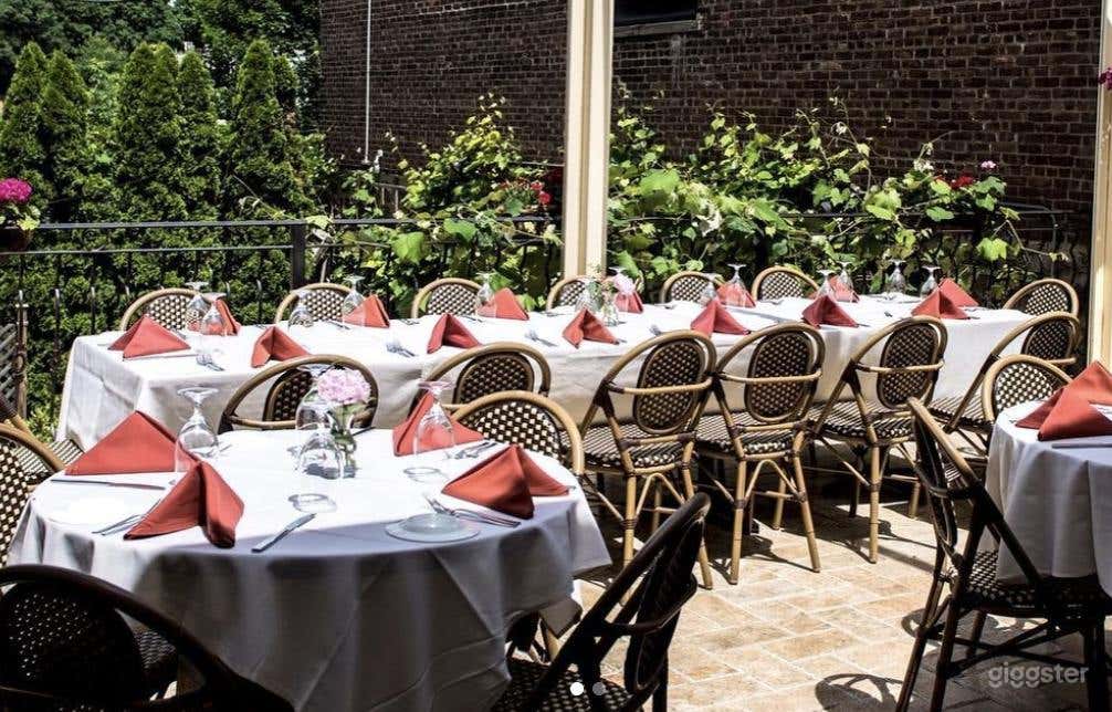 Airy Outdoor Patio Photo 4