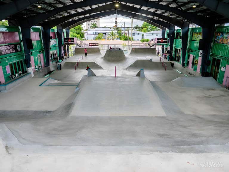  Street Plaza Skate Park 