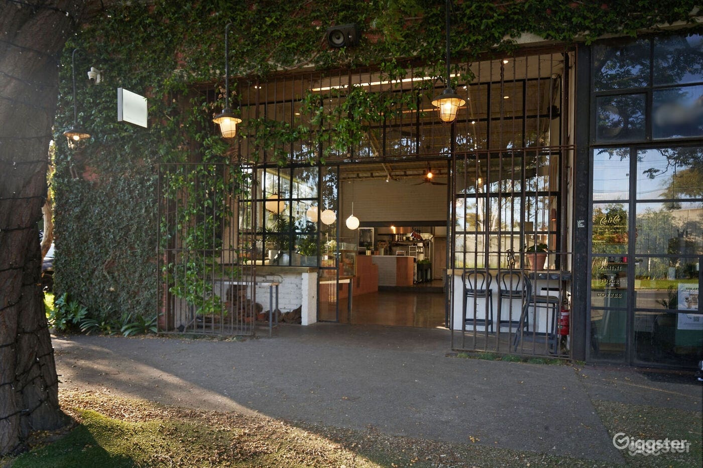 Beautiful Venue for Hire in Melbourne Photo 2