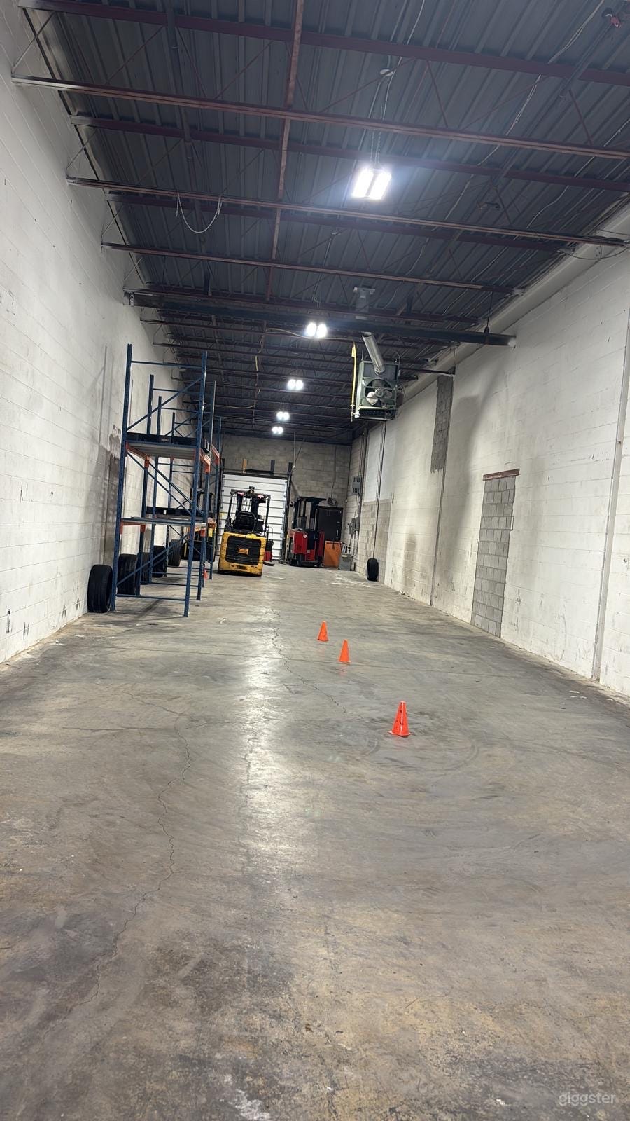 Open Warehouse Space Photo 3
