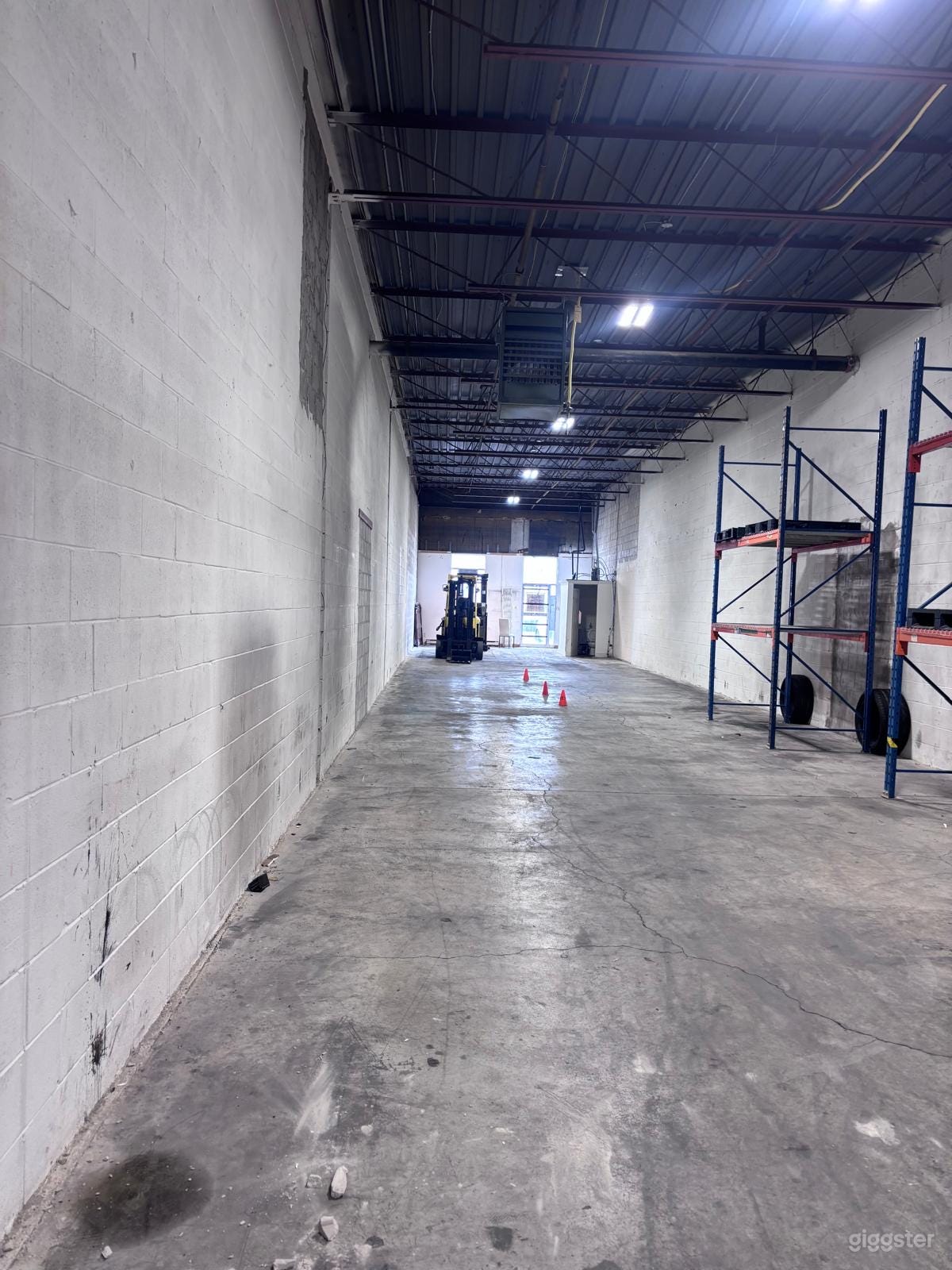 Open Warehouse Space Photo 2