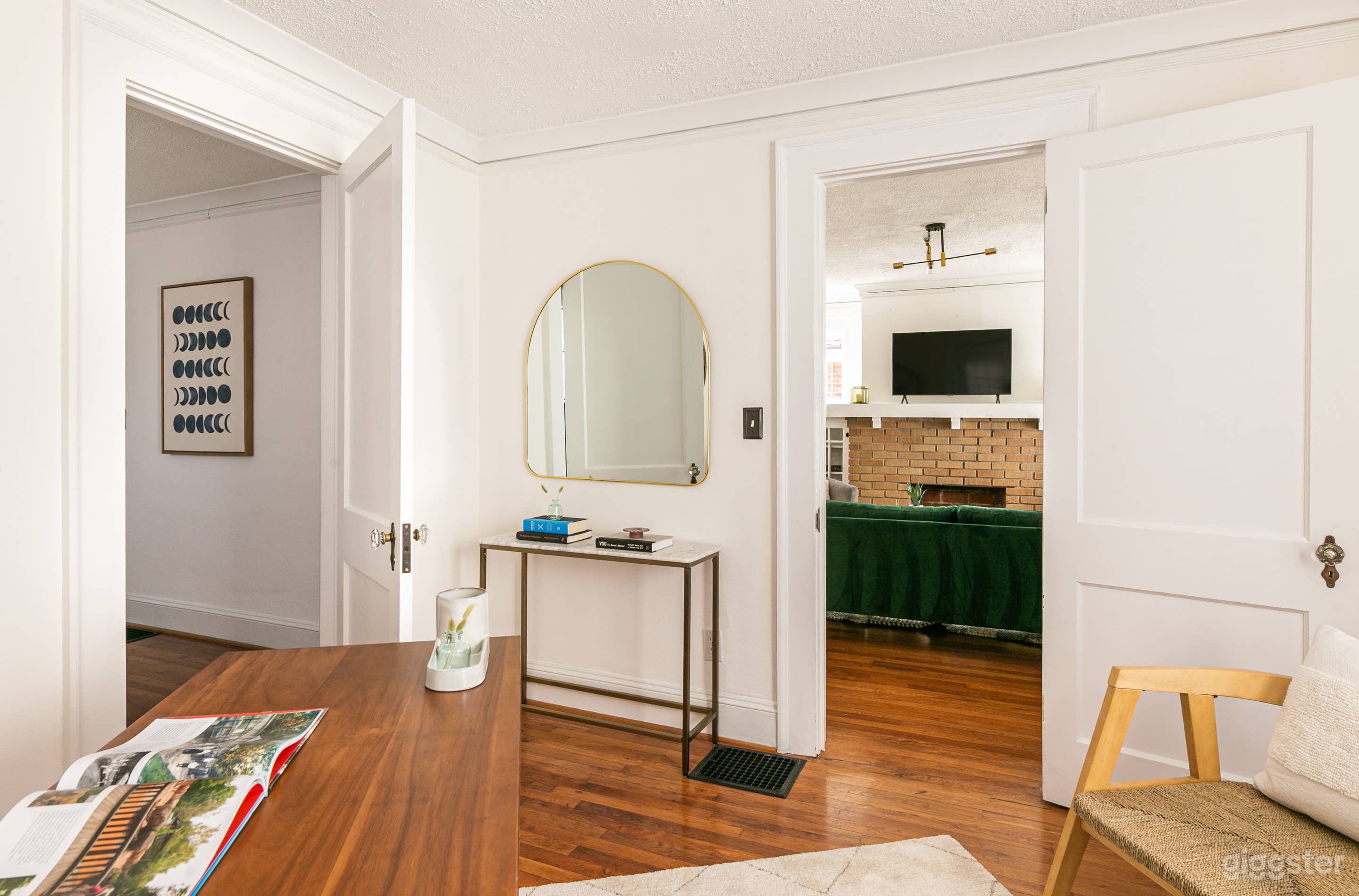 Feel the Berne | Designer Furnished Rental Home Photo 3