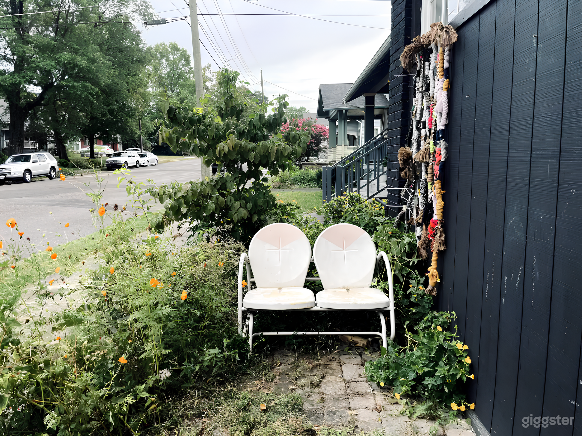 Old Grocery store turned Creative Art House  Photo 3