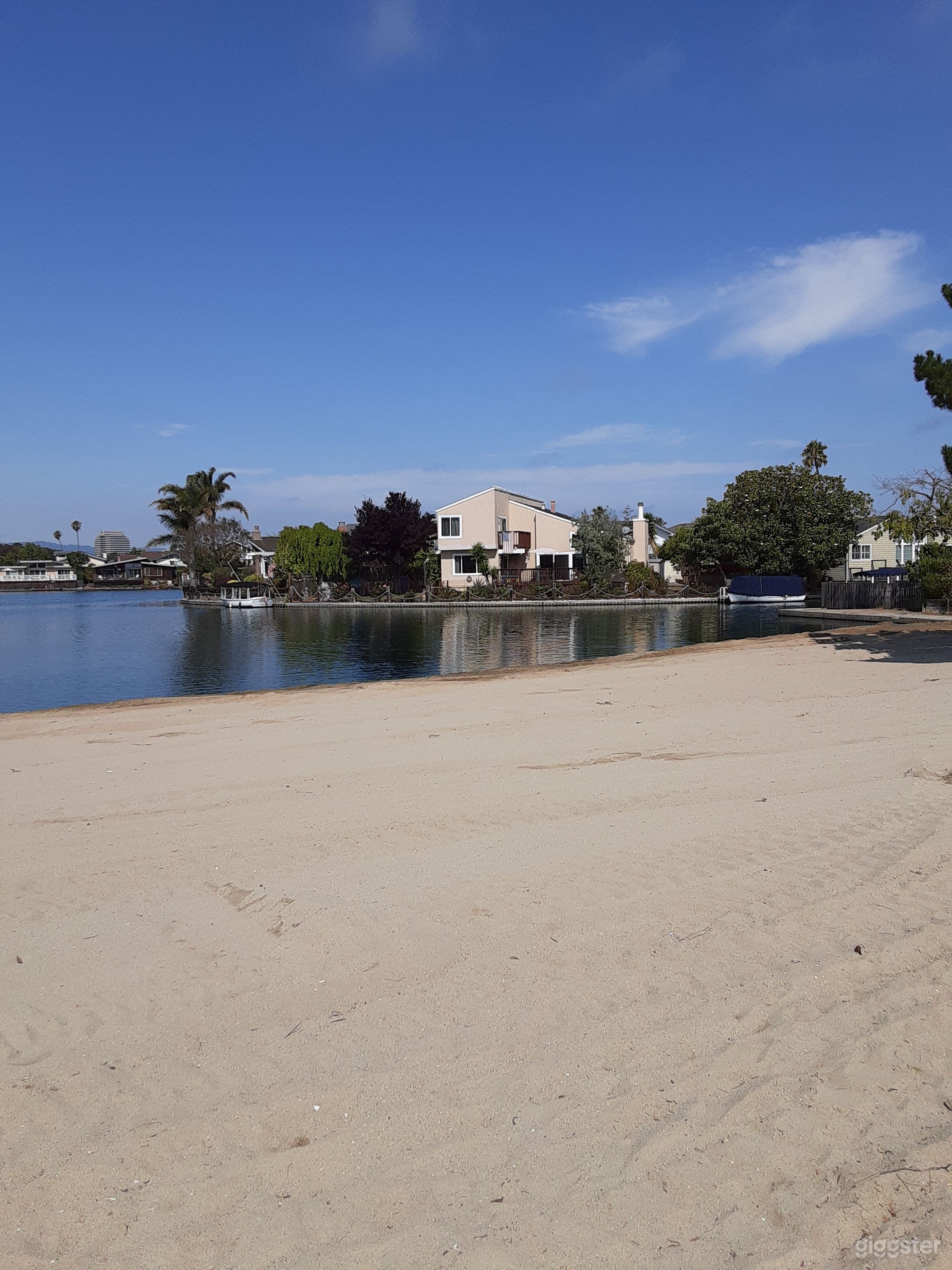 Dramatic waterfront, beach view property with boat Photo 3