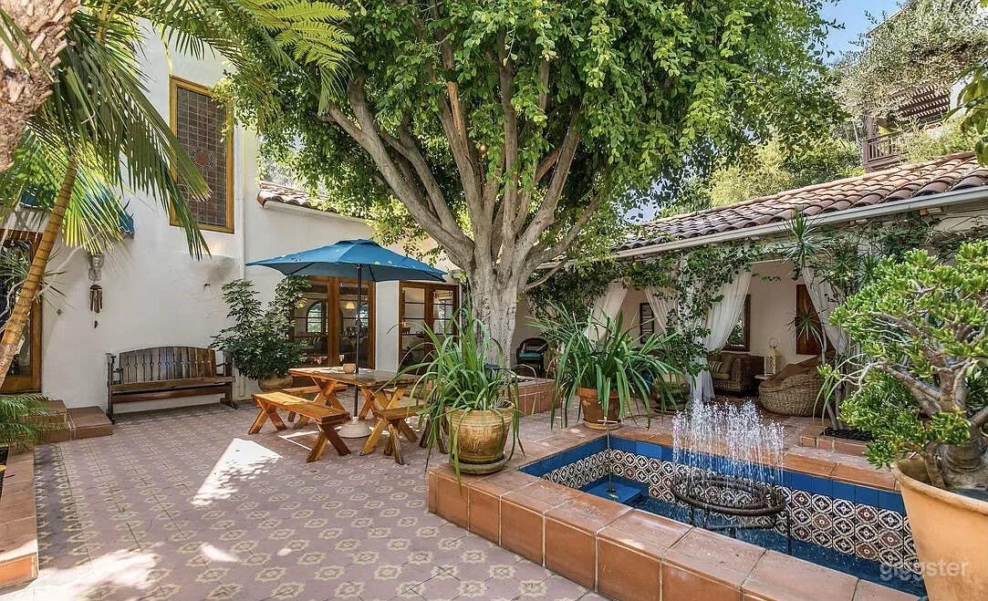 Mediterranean Hollywood Villa Photo 4