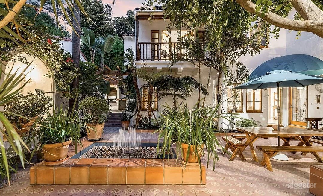 Mediterranean Hollywood Villa Photo 1