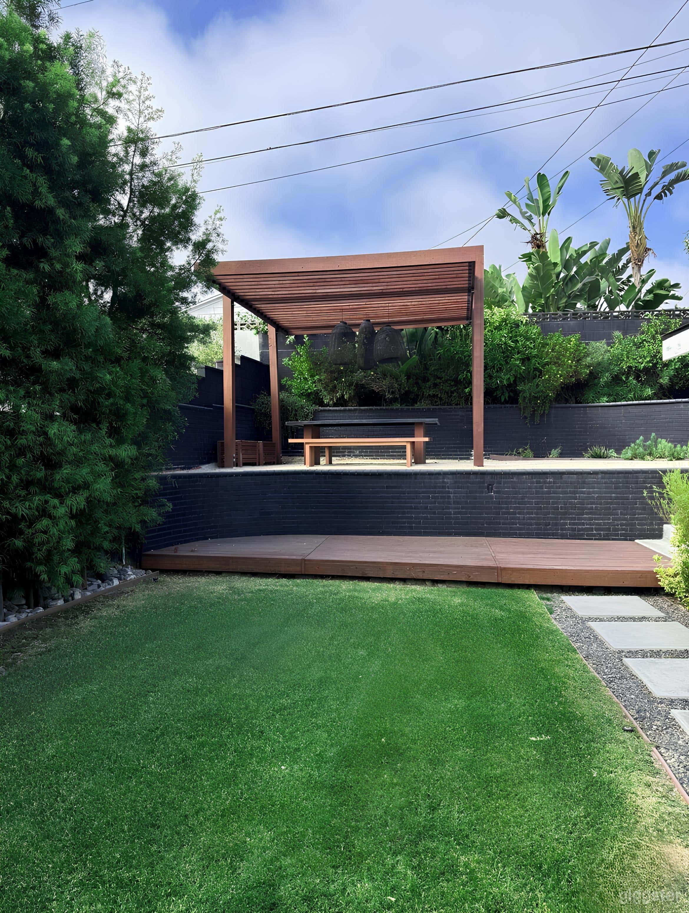 Zen Creative Outdoor Space Photo 3