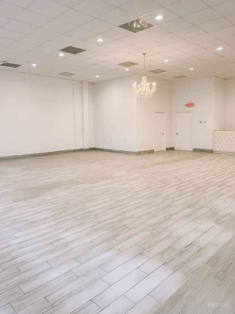  Lovely bright color scheme! 