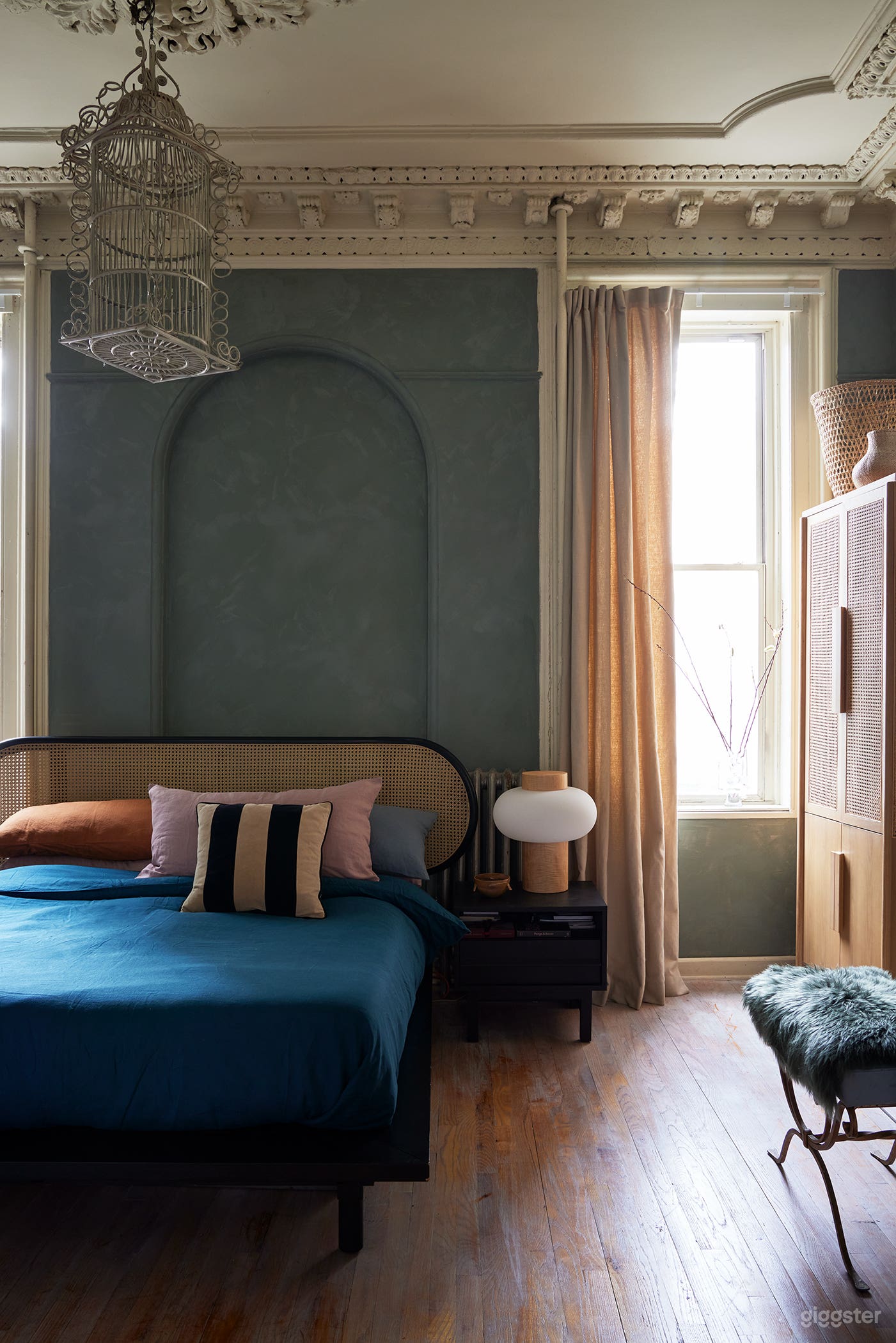 European Elegance in the Heart of Brooklyn Photo 2