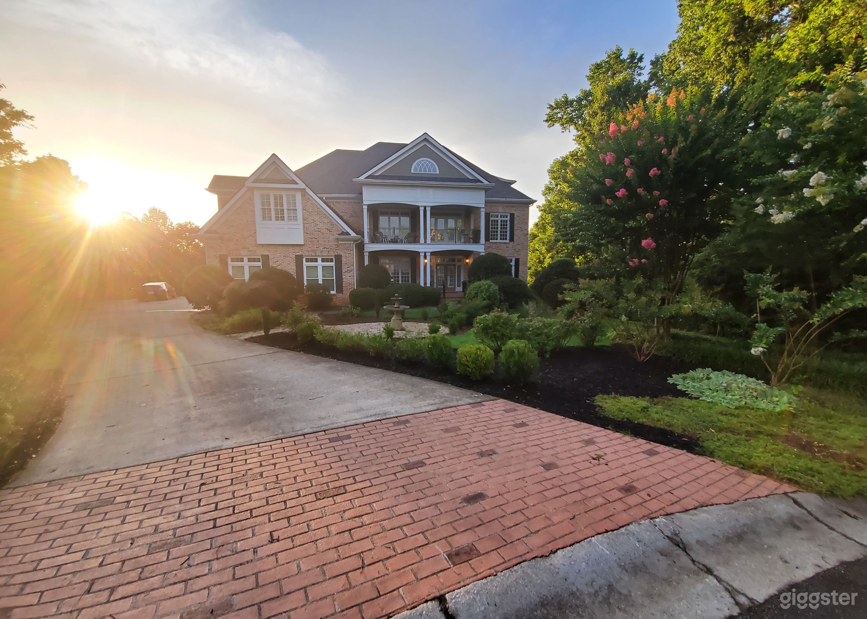 Lake Estate Exterior