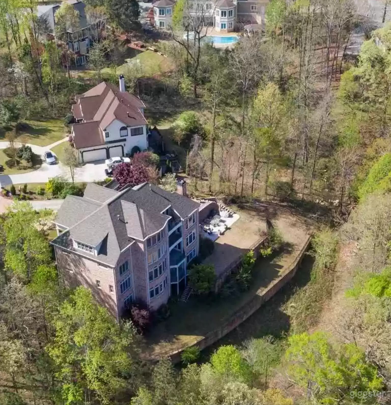Lake Estate with two terrace levels