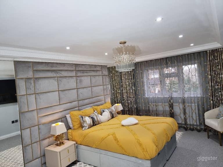  Beautiful Modern Detached House 