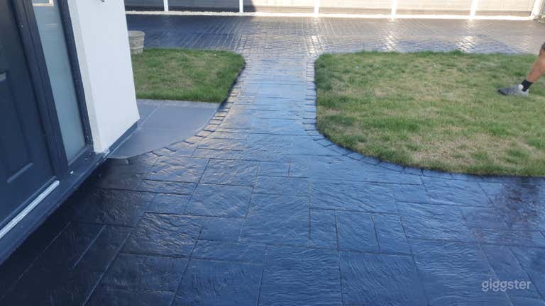  Beautiful Modern Detached House 