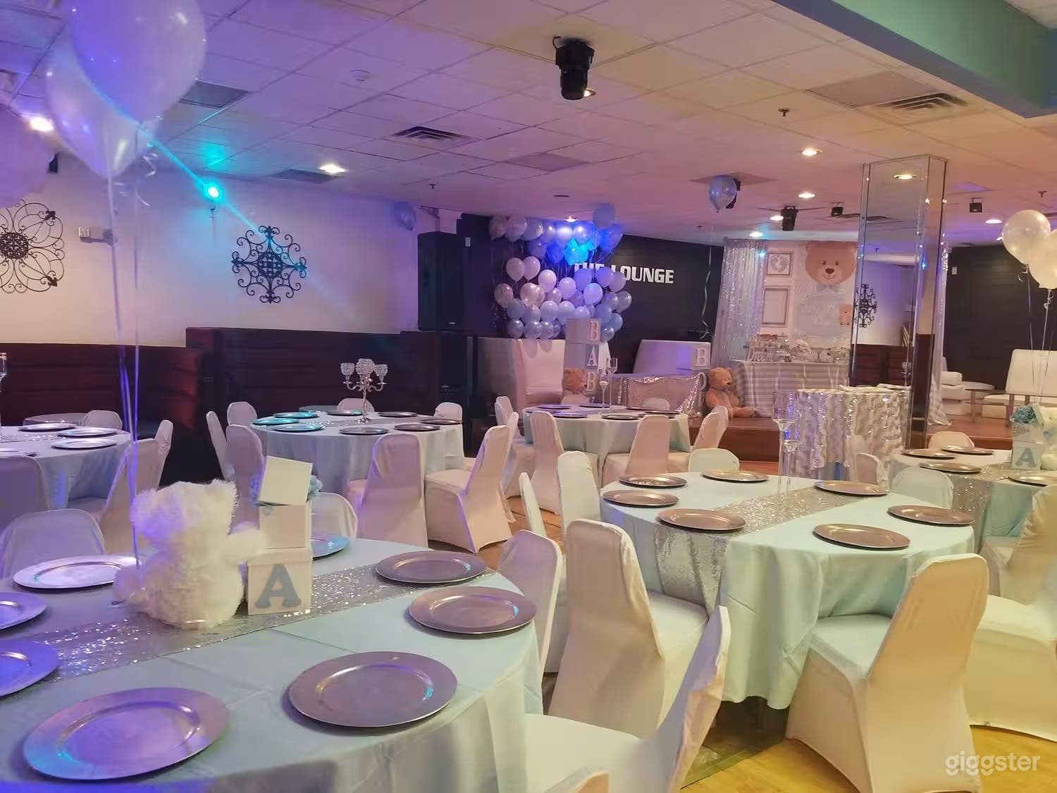 Intimate Lounge in Philadelphia Photo 3