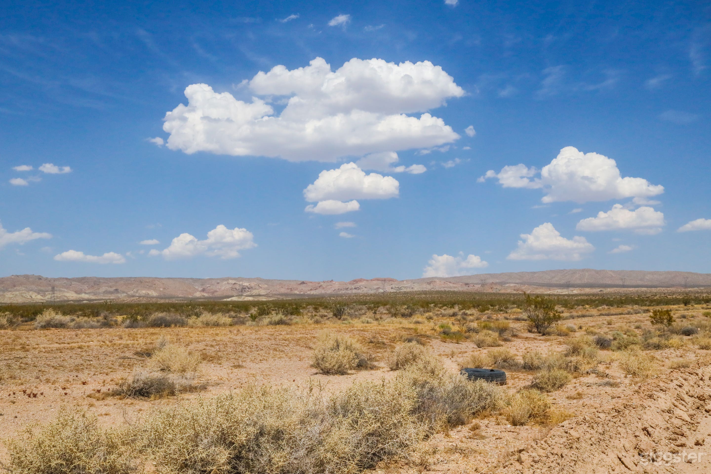 Secluded Rural Desert Property with Mountain Views Photo 2