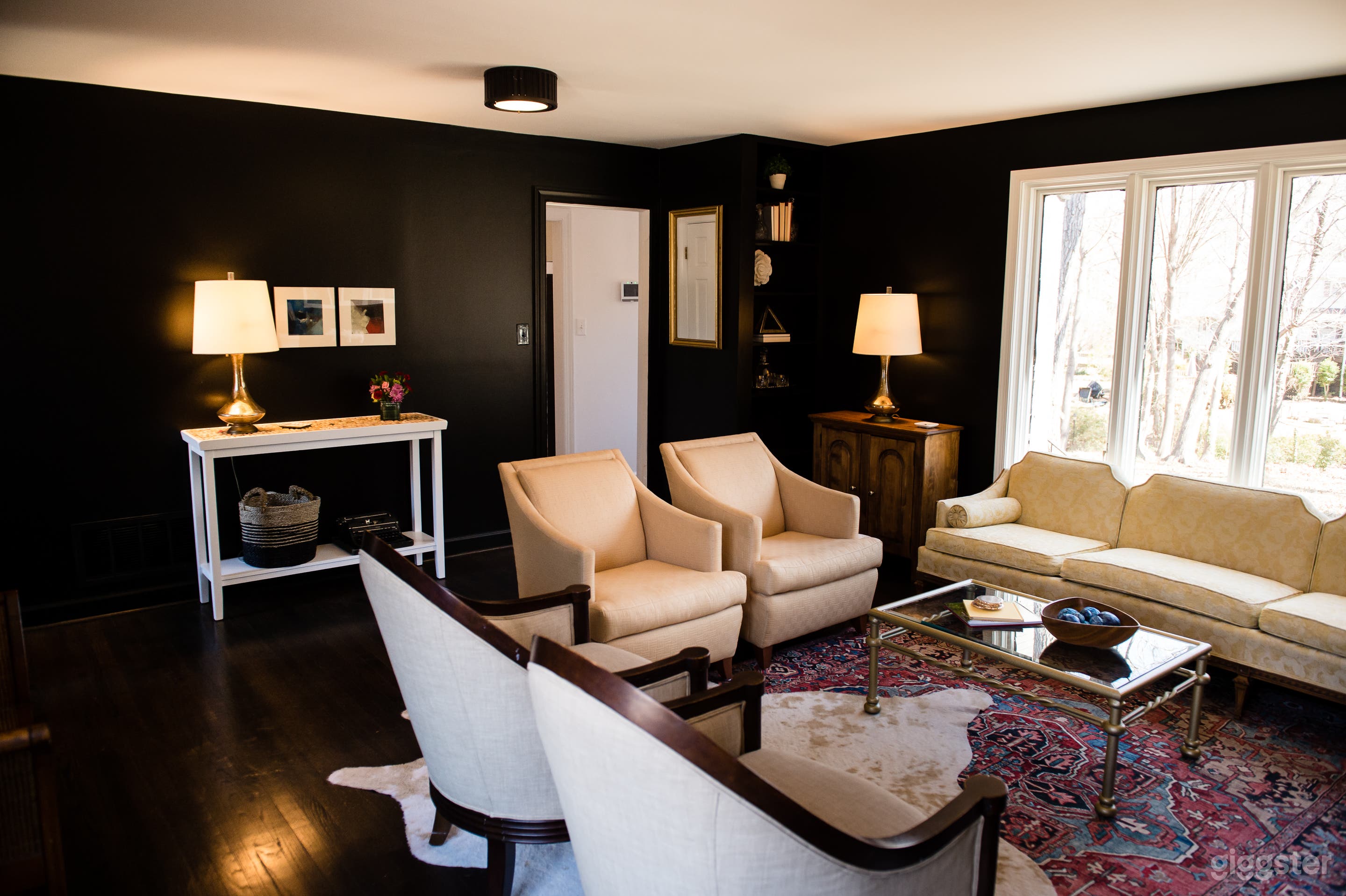 Stylish Home | Bold Colored Walls + Statement Wall Photo 1