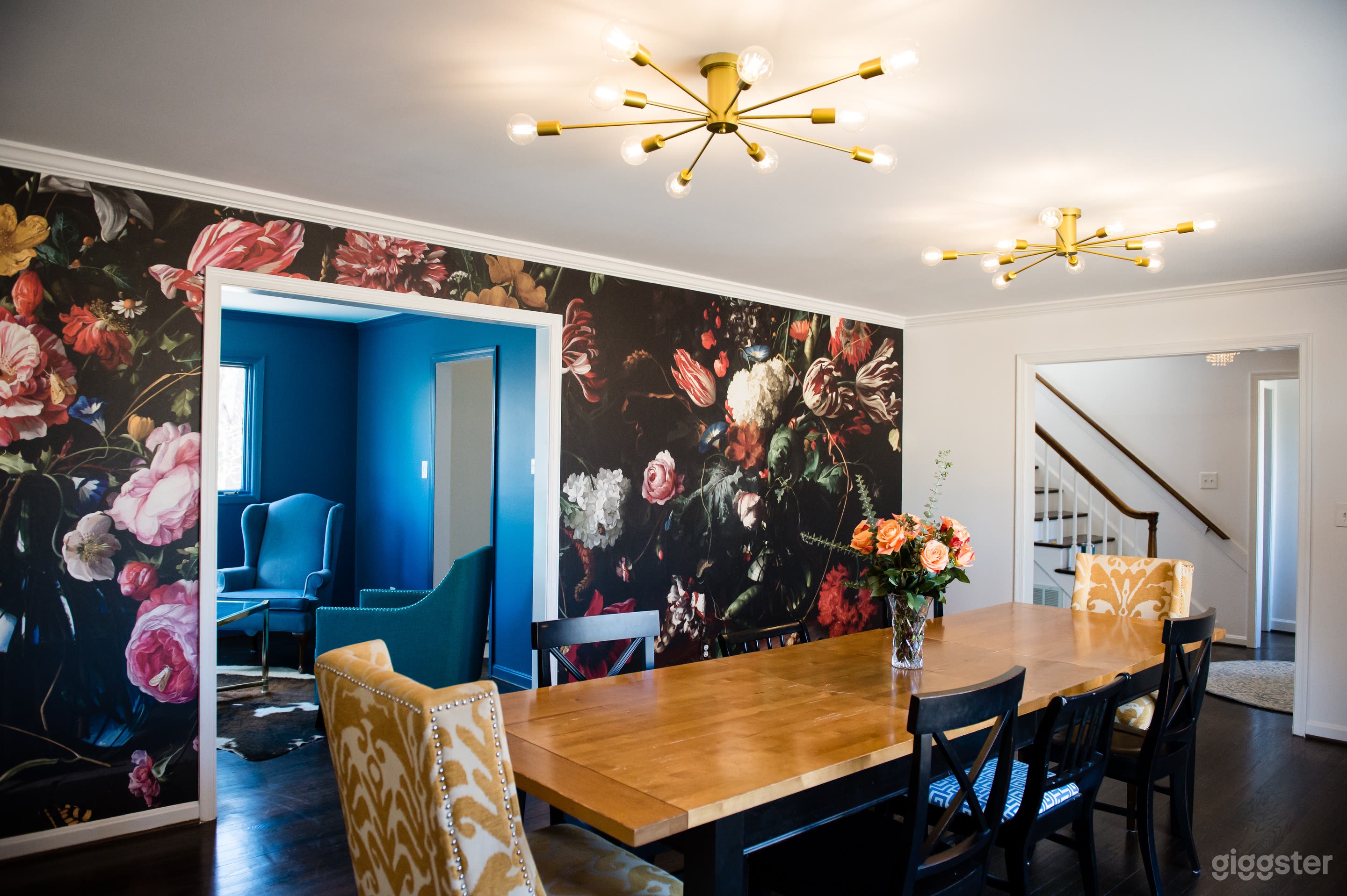 Stylish Home | Bold Colored Walls + Statement Wall Photo 2