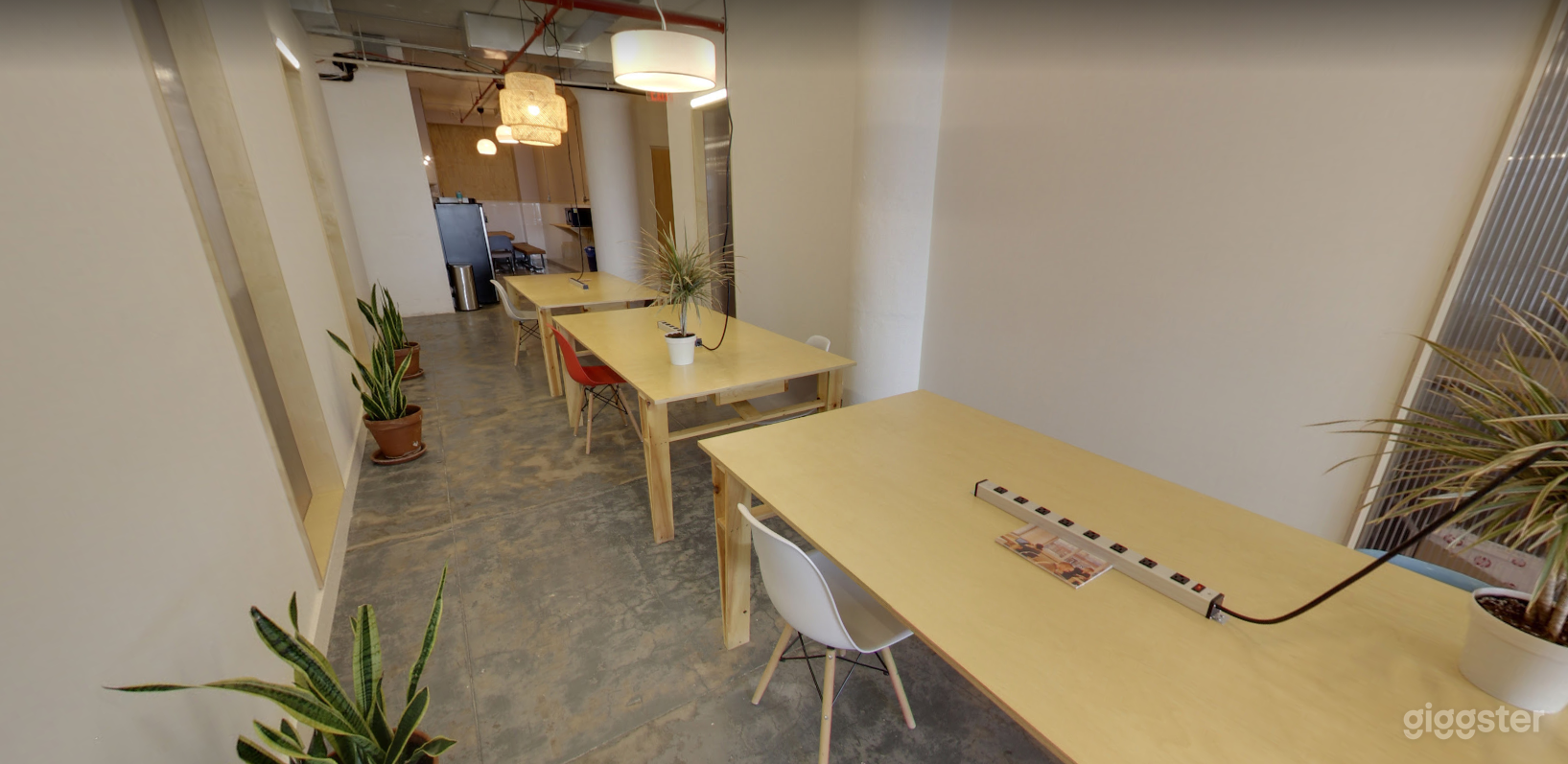 Bright and Fresh Co-Working Space in Long Island Photo 3