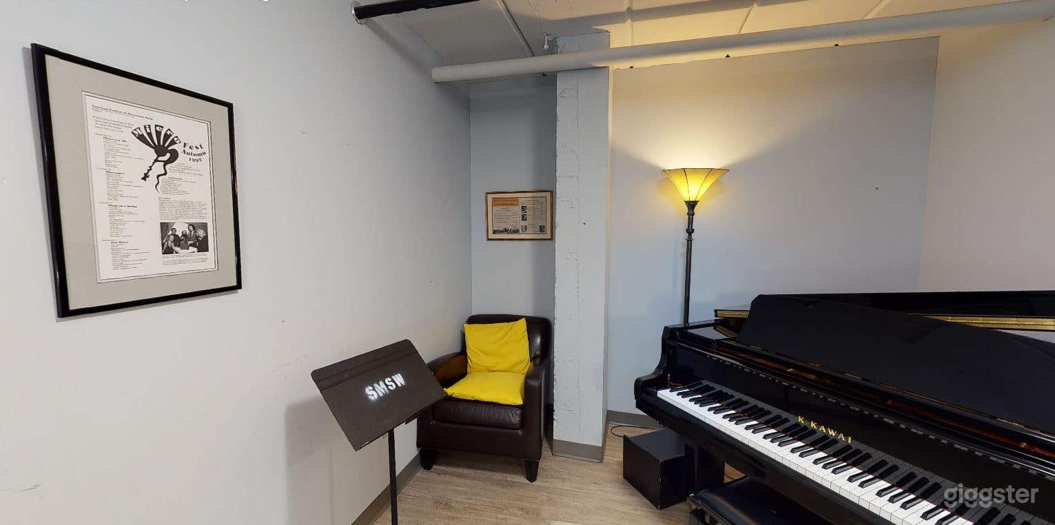 Music Teaching Room 7 Photo 3