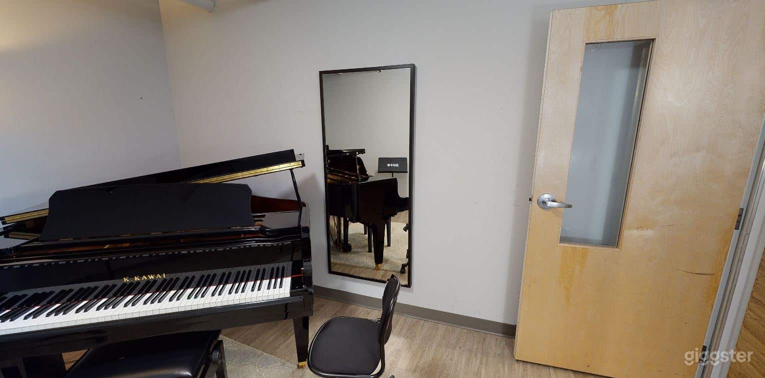 Music Teaching Room 7 Photo 2