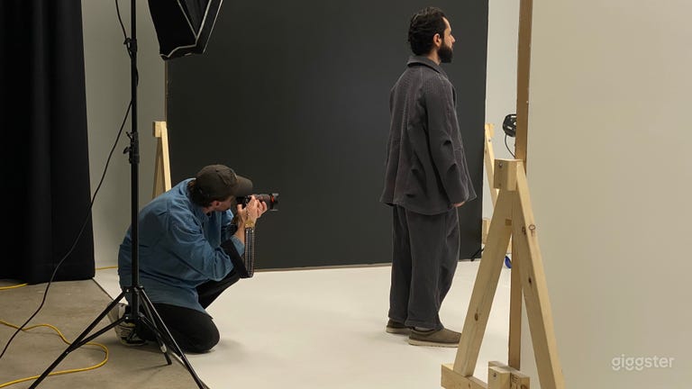  Backstage Studio in East Vancouver with Cyclone Wall 