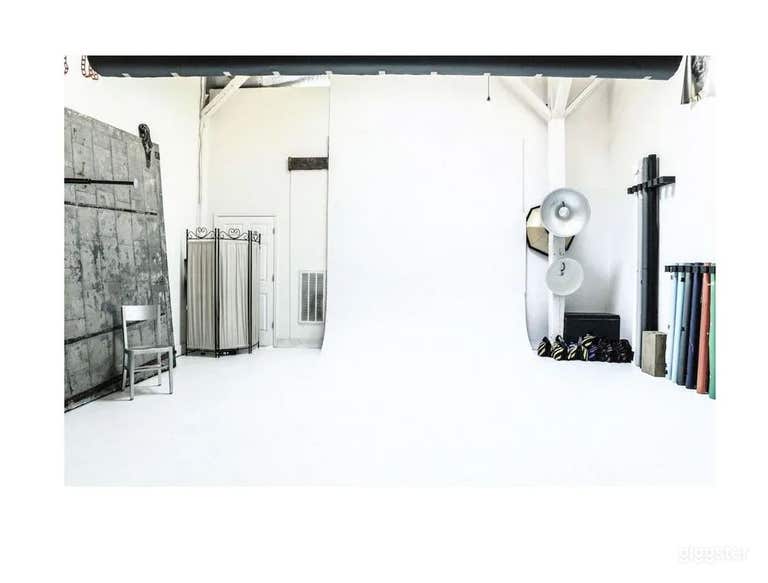  Modern Boutique Photo Studio in Germantown 