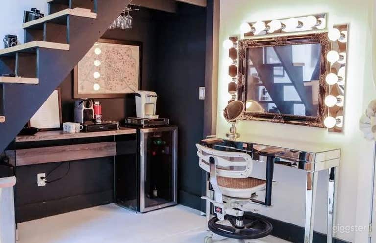  Modern Boutique Photo Studio in Germantown 