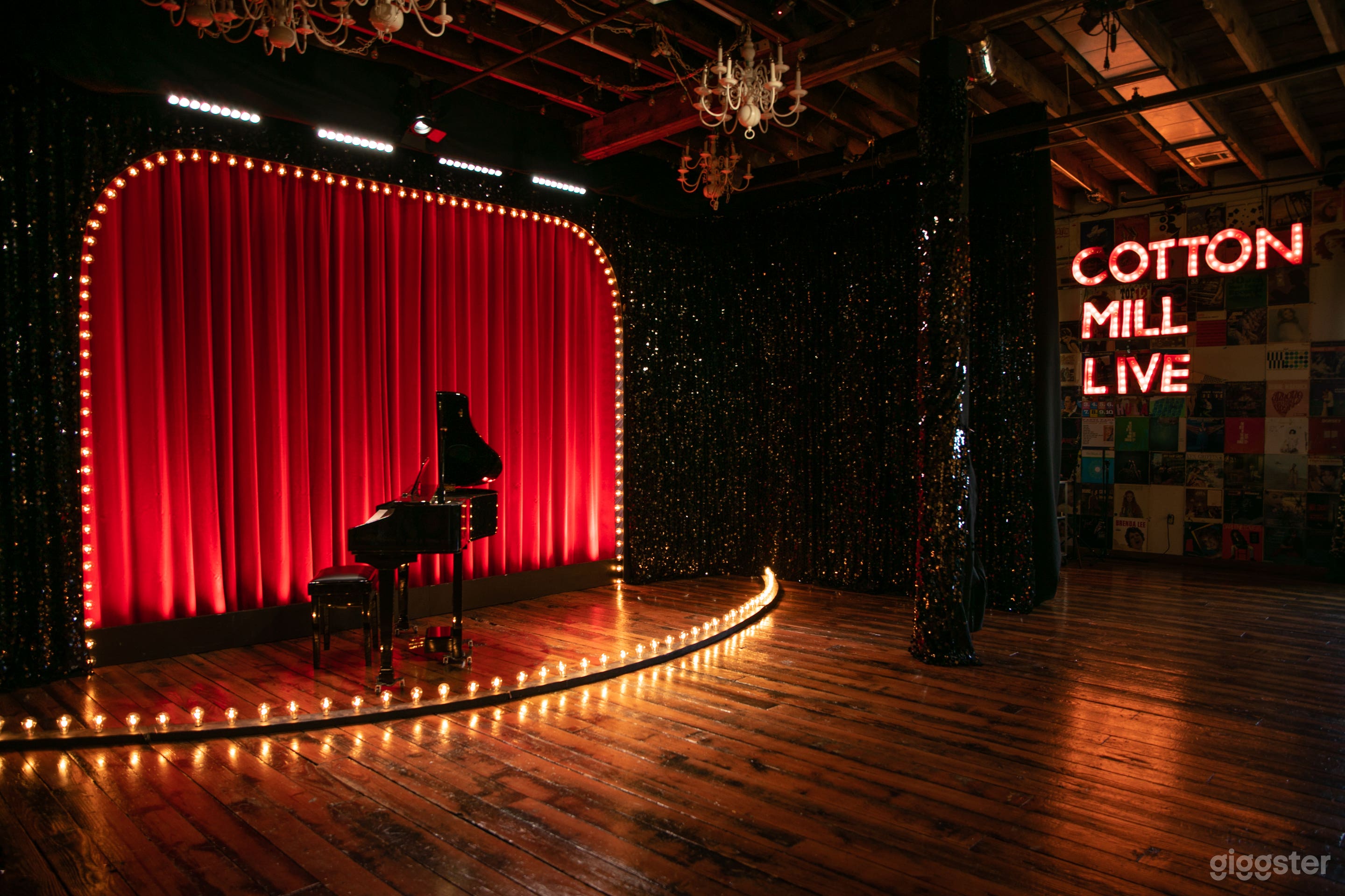 The Speakeasy Stage Photo 3