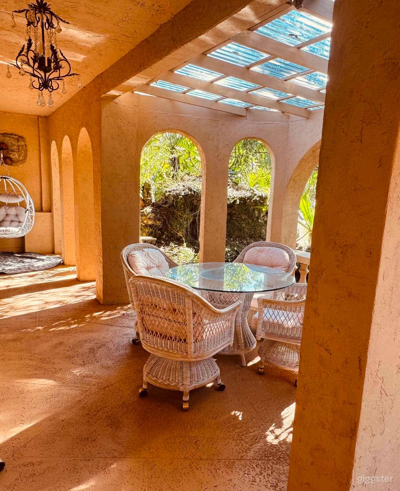 Private 5.7 Acre Compound w/Two Unique Houses for All Shoots Photo 4