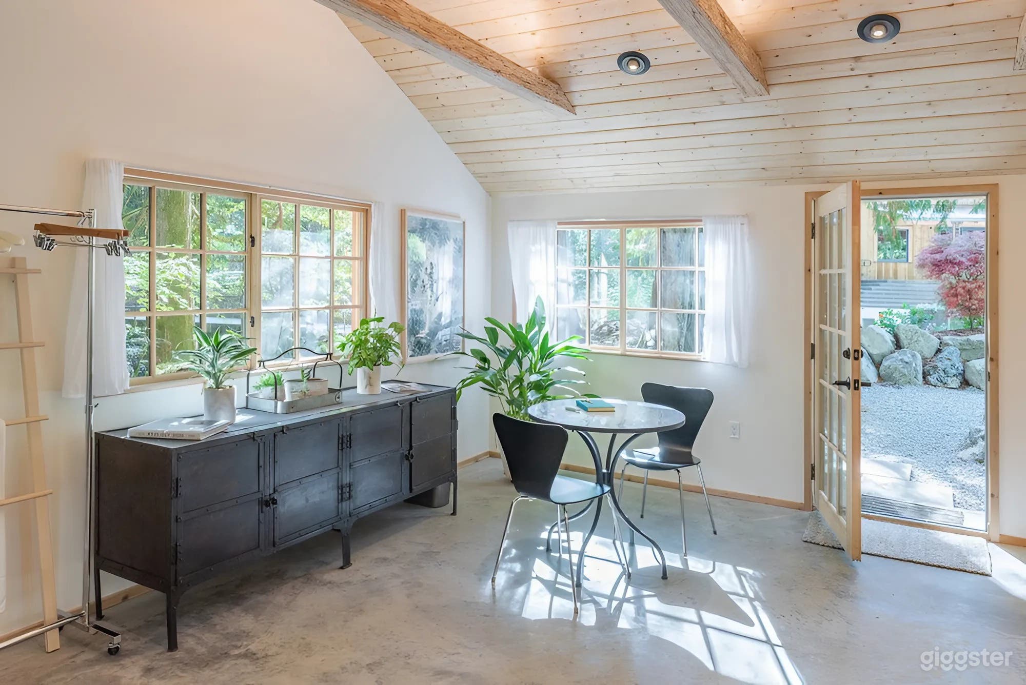 Beehive Cottage Photo 4