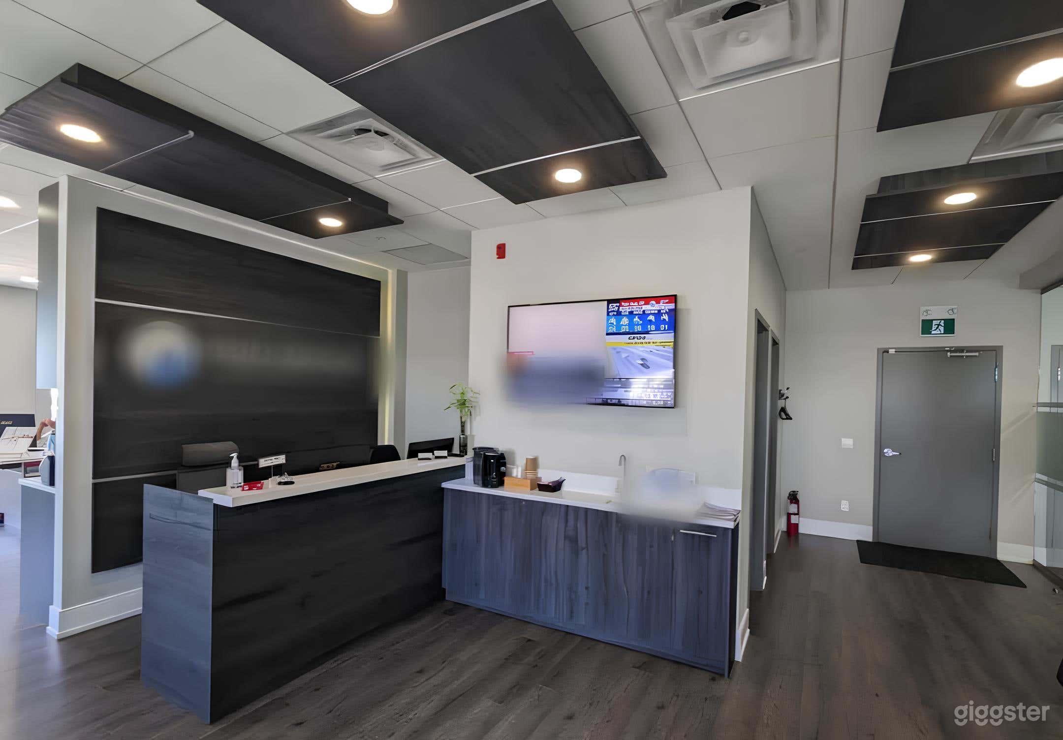 Premium Meeting Space for Modern Business Needs Photo 4