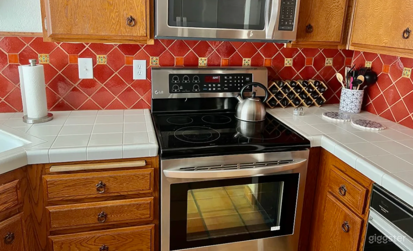 Palm Springs Resort Location Photo 4